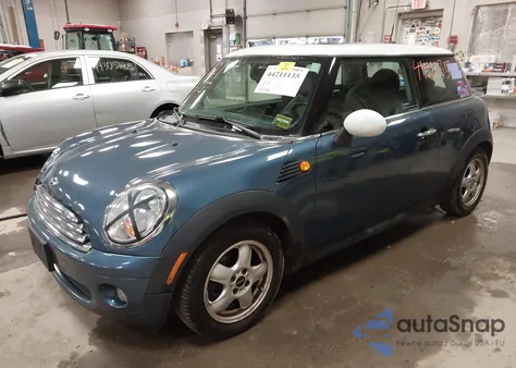 2009 Mini Cooper from USA, damaged, VIN WMWMF335X9TU75317